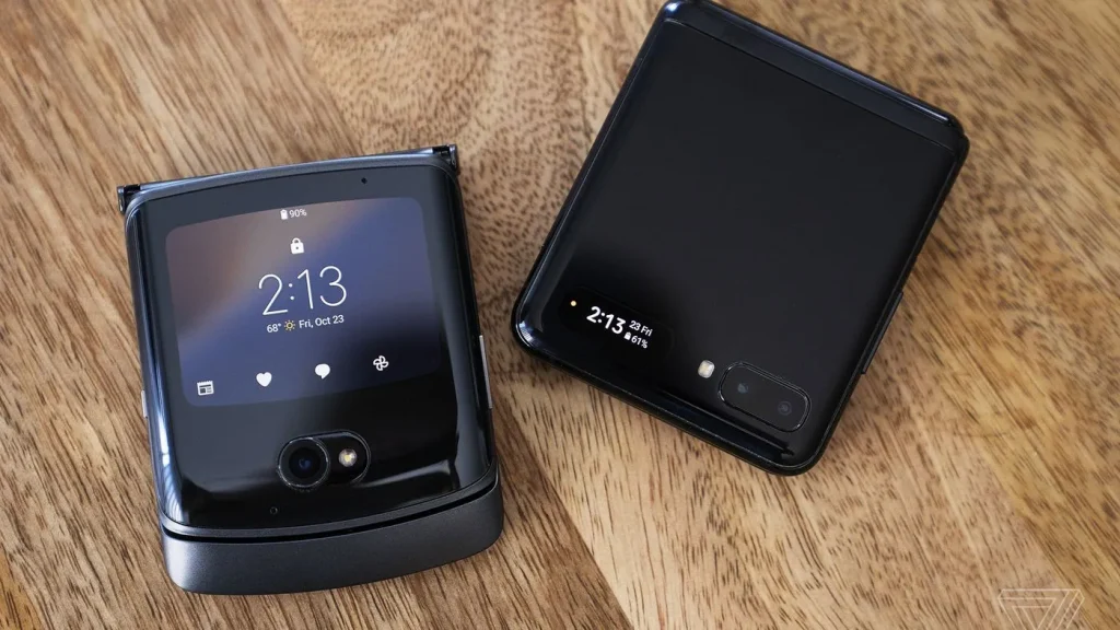 The Motorola Razr Plus