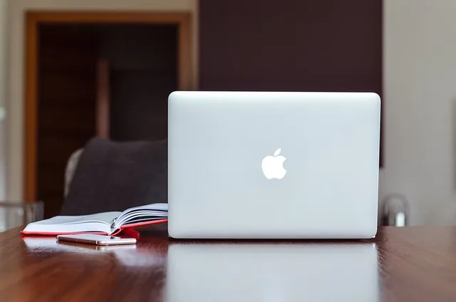 Mac vs Windows: The Ultimate Battle for Supremacy in 2023 1 macbook